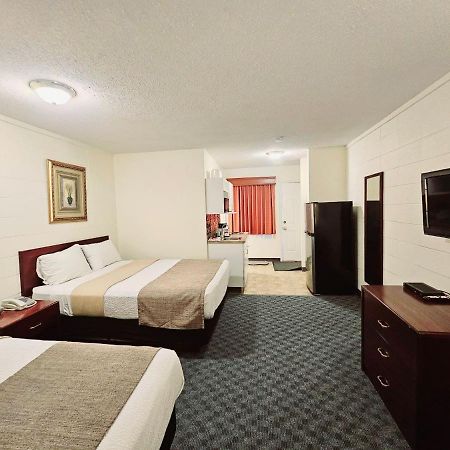 Canadian Motor Inn Grande Prairie Ngoại thất bức ảnh